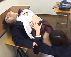 【クンニレズ動画】学校帰りの塾でノンケの制服JKがビアン女子校生にクンニ責めで犯される